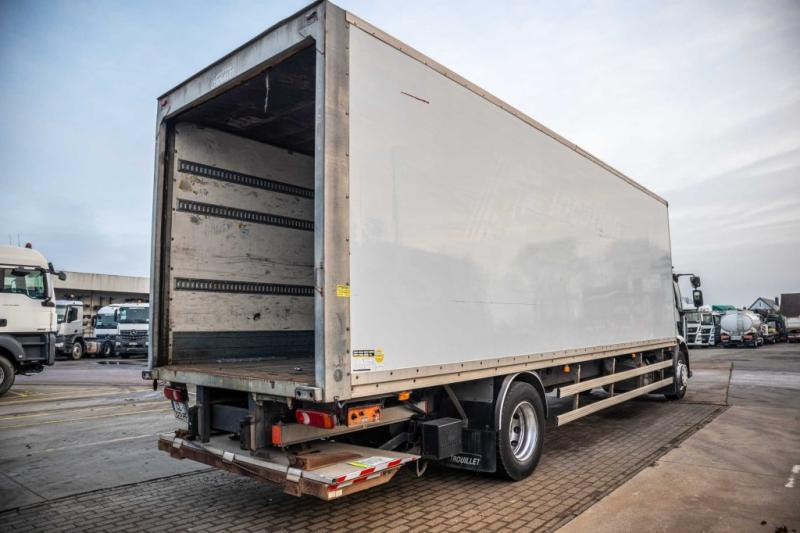 Renault MIDLUM 270 DXI - Kravas automašīna ar slēgto virsbūvi: foto 3 Renault MIDLUM 270 DXI - Kravas automašīna ar slēgto virsbūvi: foto 3