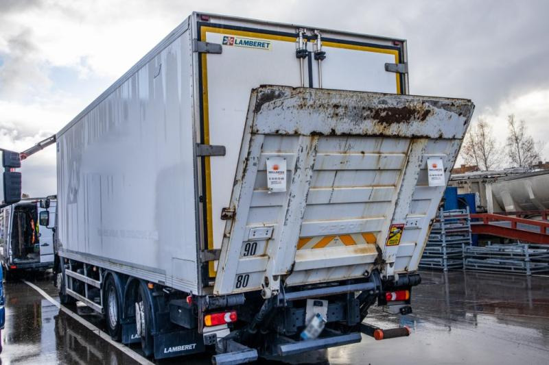 Renault PREMIUM 310DXI+E5+CARRIER+ENGINE PROBLEM - Kravas automašīna refrižerators: foto 4 Renault PREMIUM 310DXI+E5+CARRIER+ENGINE PROBLEM - Kravas automašīna refrižerators: foto 4