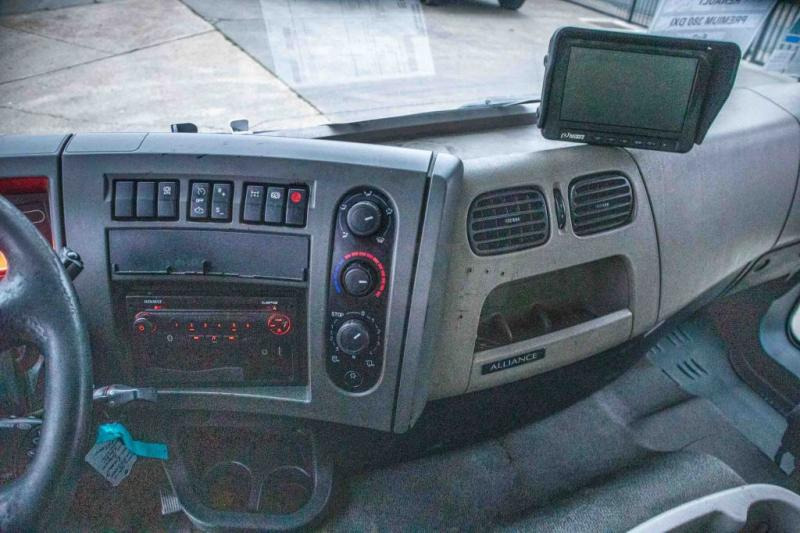 Kravas automašīna ar slēgto virsbūvi Renault PREMIUM 380 DXI-6x2: foto 6