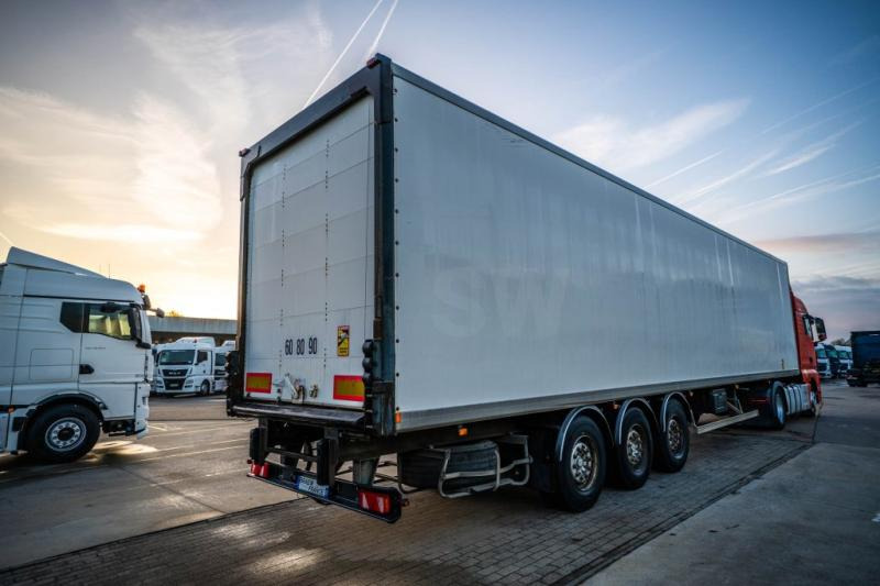 Samro S338D HPF+ PORTE FIT - Puspiekabe slēgtā virsbūve: foto 4 Samro S338D HPF+ PORTE FIT - Puspiekabe slēgtā virsbūve: foto 4