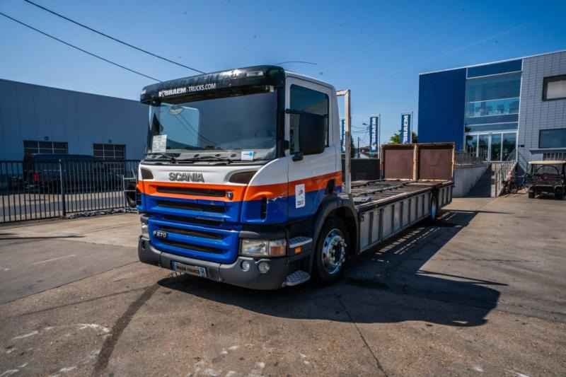 Scania P 270 (19T)- PORTE GAZ /10 PALETTES - Bortu kravas automašīna/ Platforma: foto 1 Scania P 270 (19T)- PORTE GAZ /10 PALETTES - Bortu kravas automašīna/ Platforma: foto 1