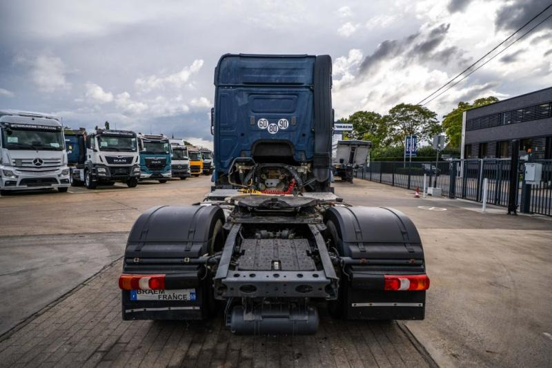 Mercedes ACTROS 1843 LS + HYDRAULIQUE - Vilcējs: foto 4 Mercedes ACTROS 1843 LS + HYDRAULIQUE - Vilcējs: foto 4