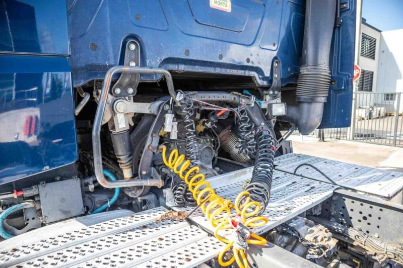 Mercedes ACTROS 1848 LS - Vilcējs: foto 5 Mercedes ACTROS 1848 LS - Vilcējs: foto 5