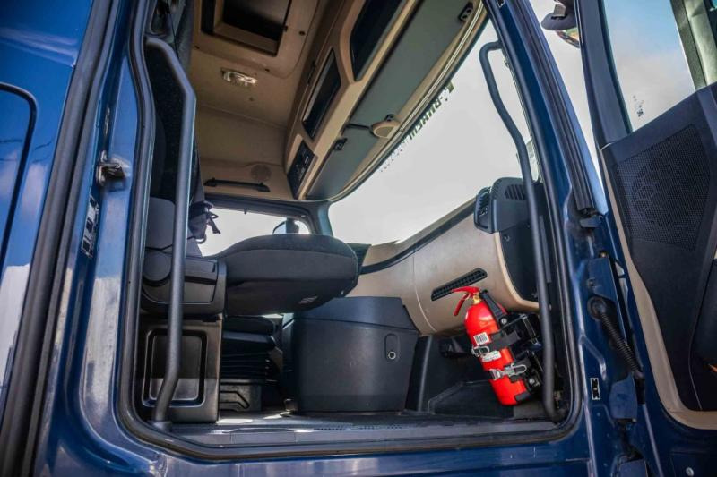 Vilcējs Mercedes ACTROS 1848 LS: foto 7