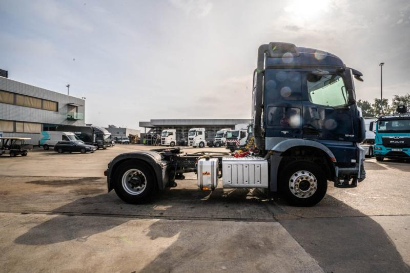 Mercedes AROCS 1843 LS ( NO ACTROS)+BIG AXLE +HYDR. - Vilcējs: foto 3 Mercedes AROCS 1843 LS ( NO ACTROS)+BIG AXLE +HYDR. - Vilcējs: foto 3