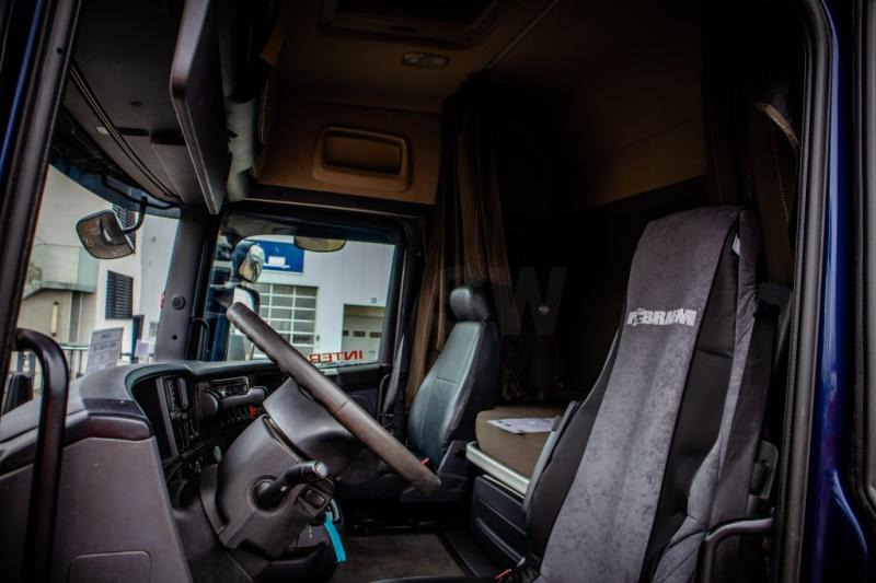 Interior photo 1: Vilcējs Scania R450+INTARDER+KIPHYDR+65T+FULL OPTION Interior photo 1: Vilcējs Scania R450+INTARDER+KIPHYDR+65T+FULL OPTION
