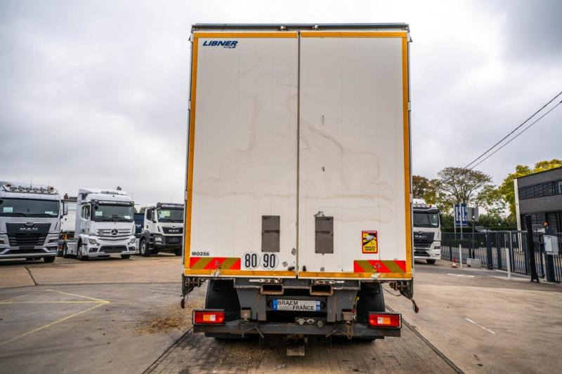 Volvo FH 13 460 -6x2 ( +E64419=AANHANGER) - Kravas automašīna ar tentu: foto 5 Volvo FH 13 460 -6x2 ( +E64419=AANHANGER) - Kravas automašīna ar tentu: foto 5