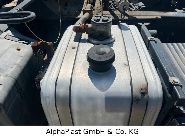 MAN 18.400 / 4x2 Hydraulik Orginal KM TipTop 18.400 / 4x2 Hydraulik Orginal KM TipTop - Vilcējs: foto 4 MAN 18.400 / 4x2 Hydraulik Orginal KM TipTop 18.400 / 4x2 Hydraulik Orginal KM TipTop - Vilcējs: foto 4