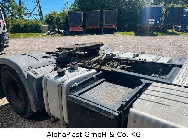 MAN 18.400 / 4x2 Hydraulik Orginal KM TipTop 18.400 / 4x2 Hydraulik Orginal KM TipTop - Vilcējs: foto 3 MAN 18.400 / 4x2 Hydraulik Orginal KM TipTop 18.400 / 4x2 Hydraulik Orginal KM TipTop - Vilcējs: foto 3