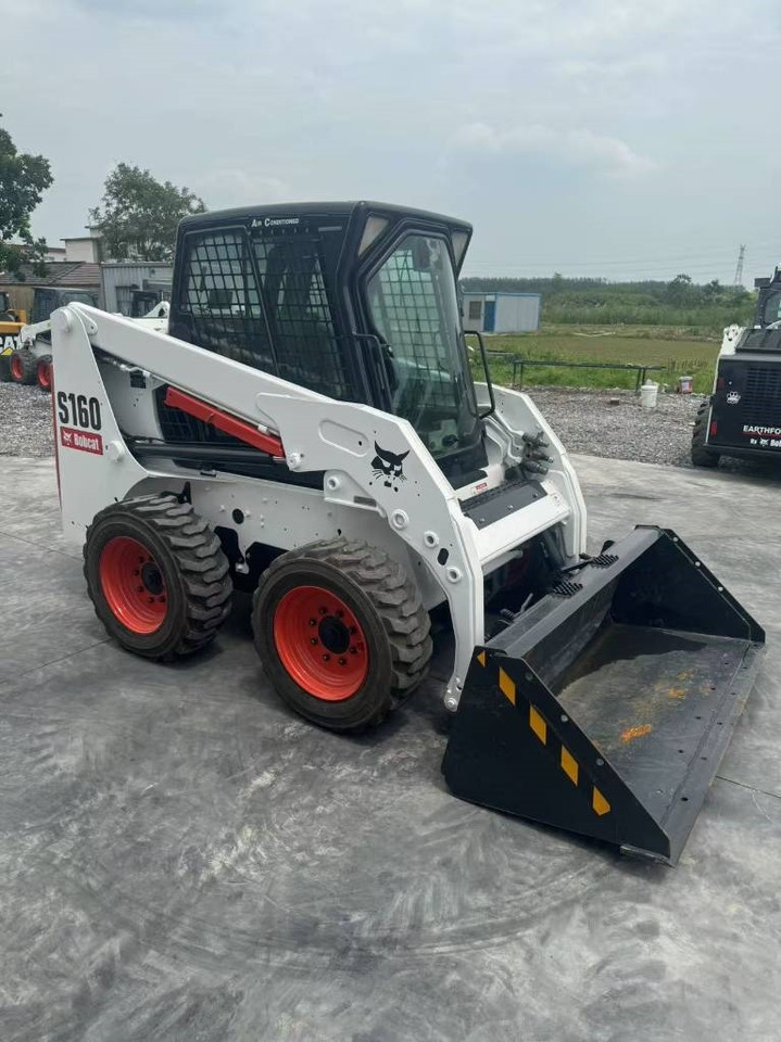 Bobcat S 160 - Kāpurķēžu ekskavators: foto 1 Bobcat S 160 - Kāpurķēžu ekskavators: foto 1