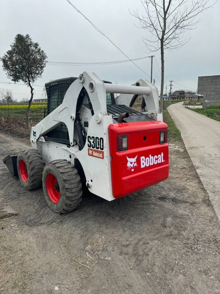 Bobcat S 300 - Kompaktiekrāvējs: foto 5 Bobcat S 300 - Kompaktiekrāvējs: foto 5