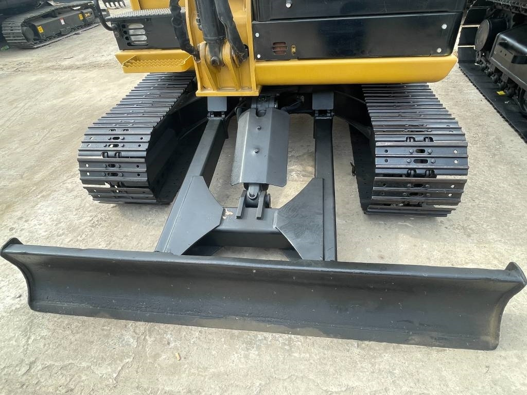 CAT 305.5E2 - Mini-ekskavators: foto 3 CAT 305.5E2 - Mini-ekskavators: foto 3