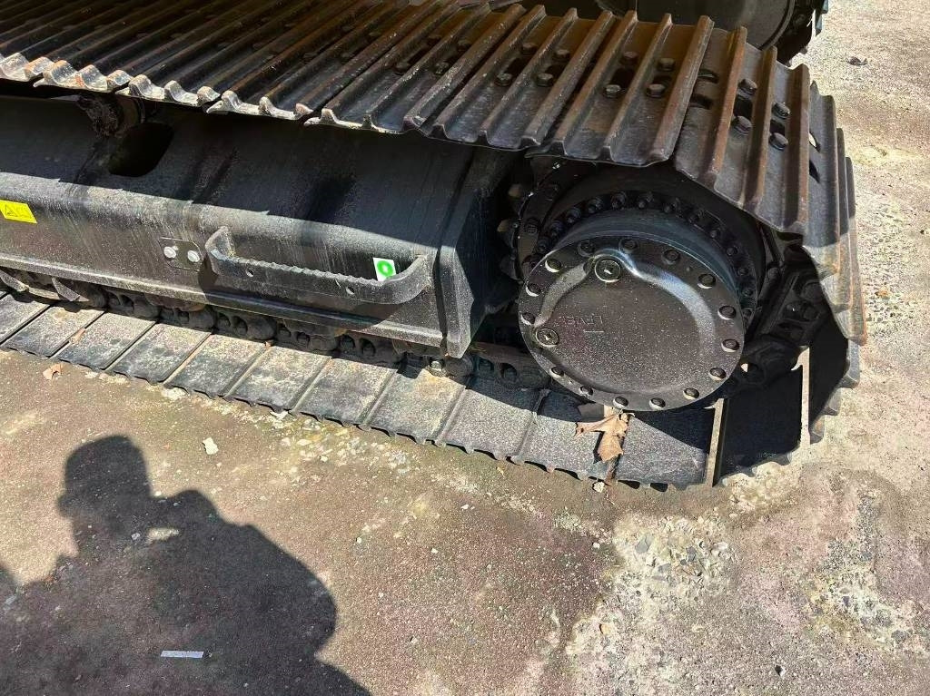 CAT 320 GC - Kāpurķēžu ekskavators: foto 2 CAT 320 GC - Kāpurķēžu ekskavators: foto 2