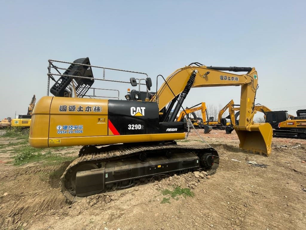 CAT 329D2 - Kāpurķēžu ekskavators: foto 1 CAT 329D2 - Kāpurķēžu ekskavators: foto 1