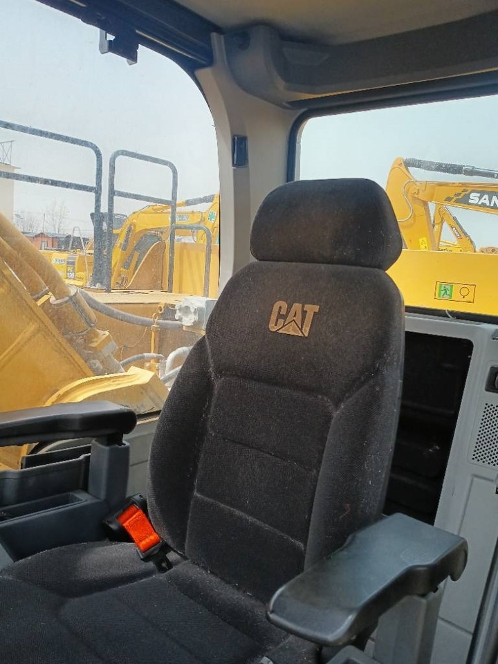 CAT 336GC - Kāpurķēžu ekskavators: foto 5 CAT 336GC - Kāpurķēžu ekskavators: foto 5
