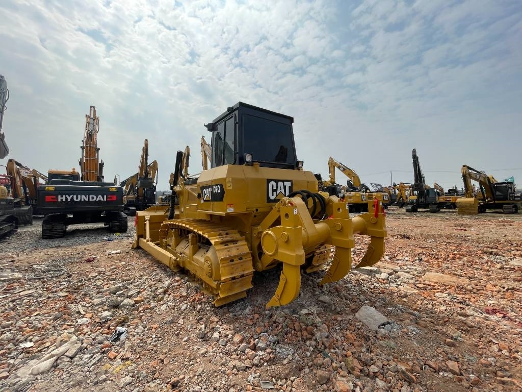CAT D 7 G - Kāpurķēžu ekskavators: foto 5 CAT D 7 G - Kāpurķēžu ekskavators: foto 5