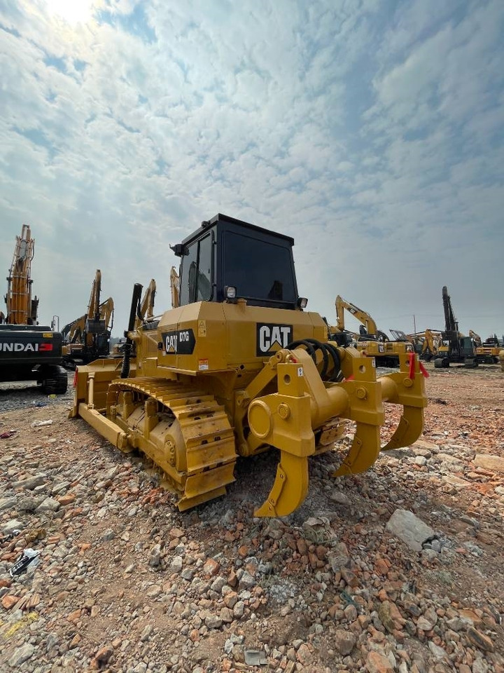 CAT D 7 G - Kāpurķēžu ekskavators: foto 3 CAT D 7 G - Kāpurķēžu ekskavators: foto 3