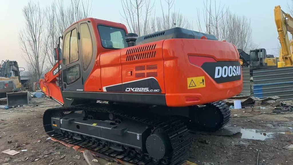 Doosan DX 225 LC - Kāpurķēžu ekskavators: foto 5 Doosan DX 225 LC - Kāpurķēžu ekskavators: foto 5