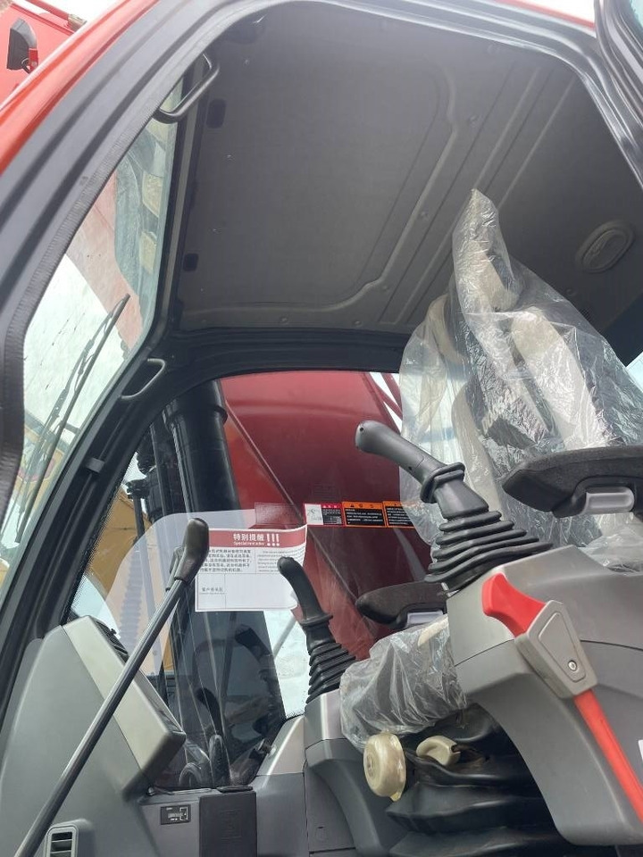 Doosan DX 225 LCA - Kāpurķēžu ekskavators: foto 5 Doosan DX 225 LCA - Kāpurķēžu ekskavators: foto 5