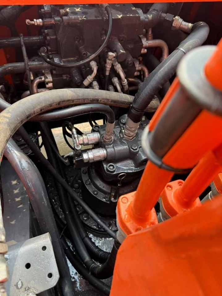 Doosan DX 225 LCA - Kāpurķēžu ekskavators: foto 2 Doosan DX 225 LCA - Kāpurķēžu ekskavators: foto 2