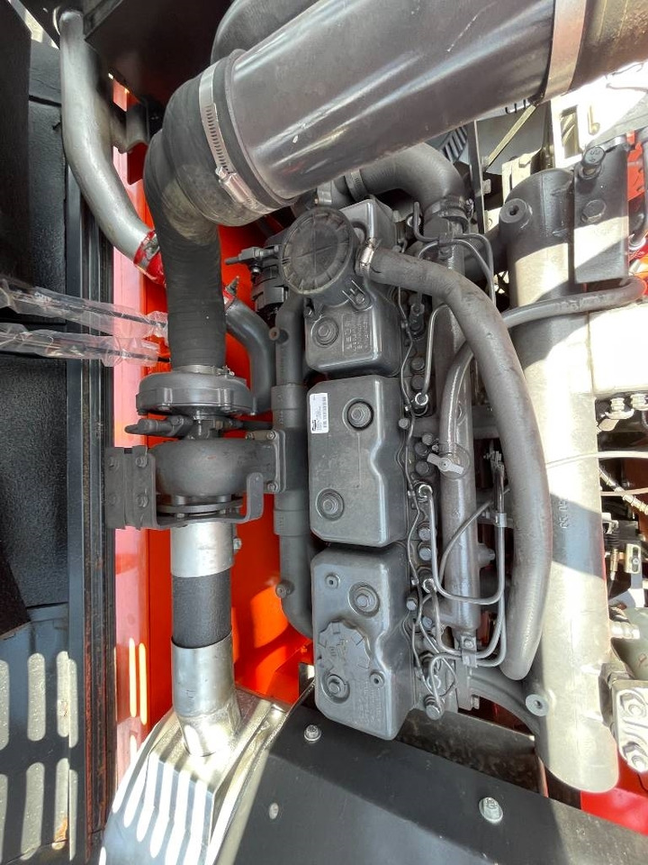 Doosan DX 300  - Kāpurķēžu ekskavators: foto 5 Doosan DX 300  - Kāpurķēžu ekskavators: foto 5