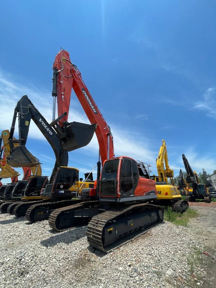 Doosan DX 300 LC - Kāpurķēžu ekskavators: foto 5 Doosan DX 300 LC - Kāpurķēžu ekskavators: foto 5