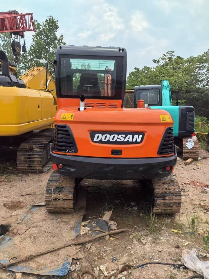 Doosan DX 60 - Kāpurķēžu ekskavators: foto 4 Doosan DX 60 - Kāpurķēžu ekskavators: foto 4