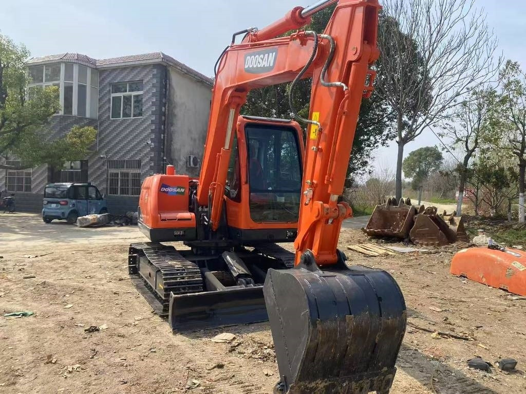 Doosan DX 75-9 C - Mini-ekskavators: foto 5 Doosan DX 75-9 C - Mini-ekskavators: foto 5