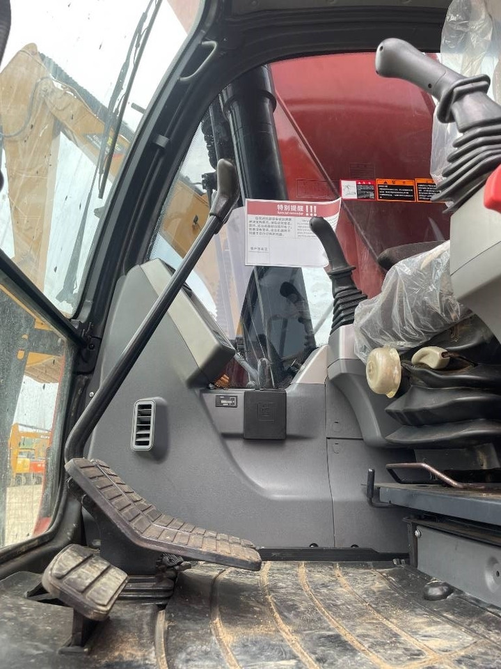 Doosan DX225LCA - Kāpurķēžu ekskavators: foto 2 Doosan DX225LCA - Kāpurķēžu ekskavators: foto 2