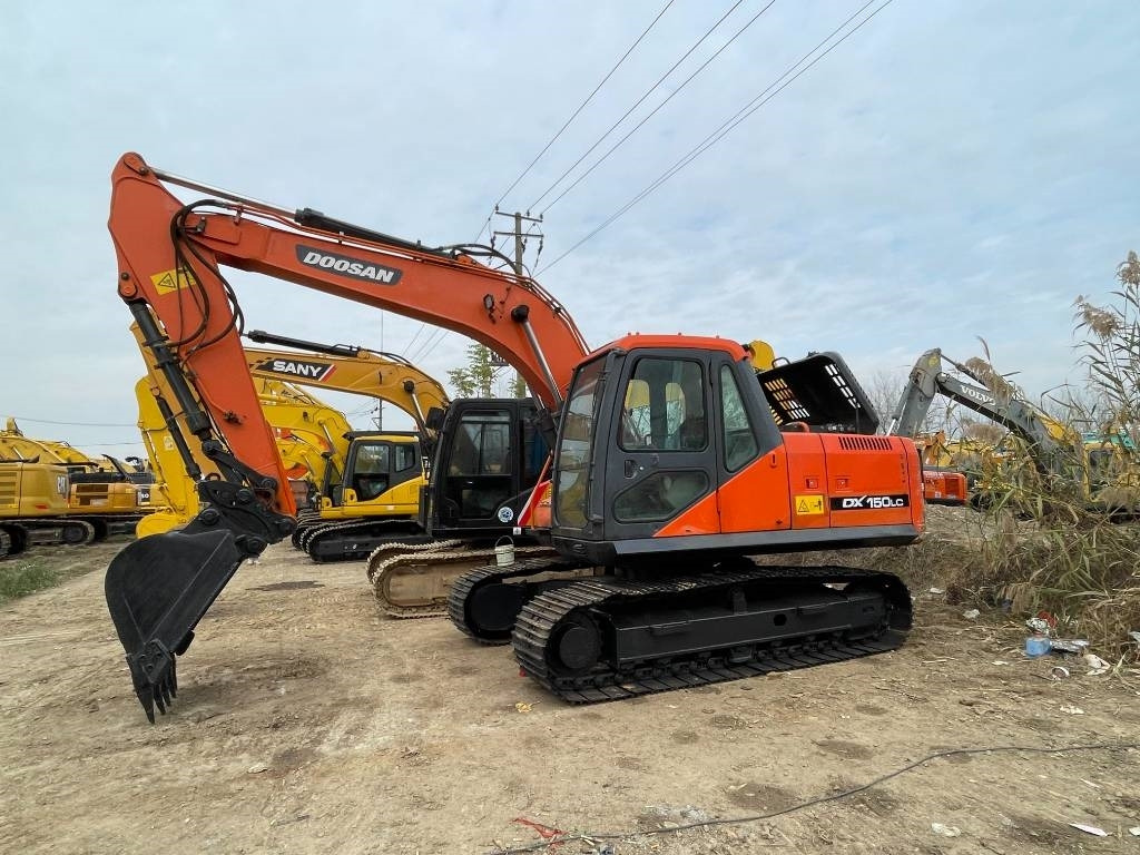 Doosan dx150 - Kāpurķēžu ekskavators: foto 3 Doosan dx150 - Kāpurķēžu ekskavators: foto 3