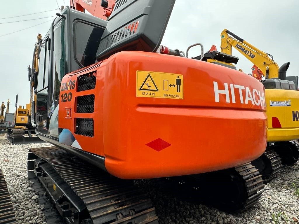 Hitachi ZX 120 - Kāpurķēžu ekskavators: foto 4 Hitachi ZX 120 - Kāpurķēžu ekskavators: foto 4