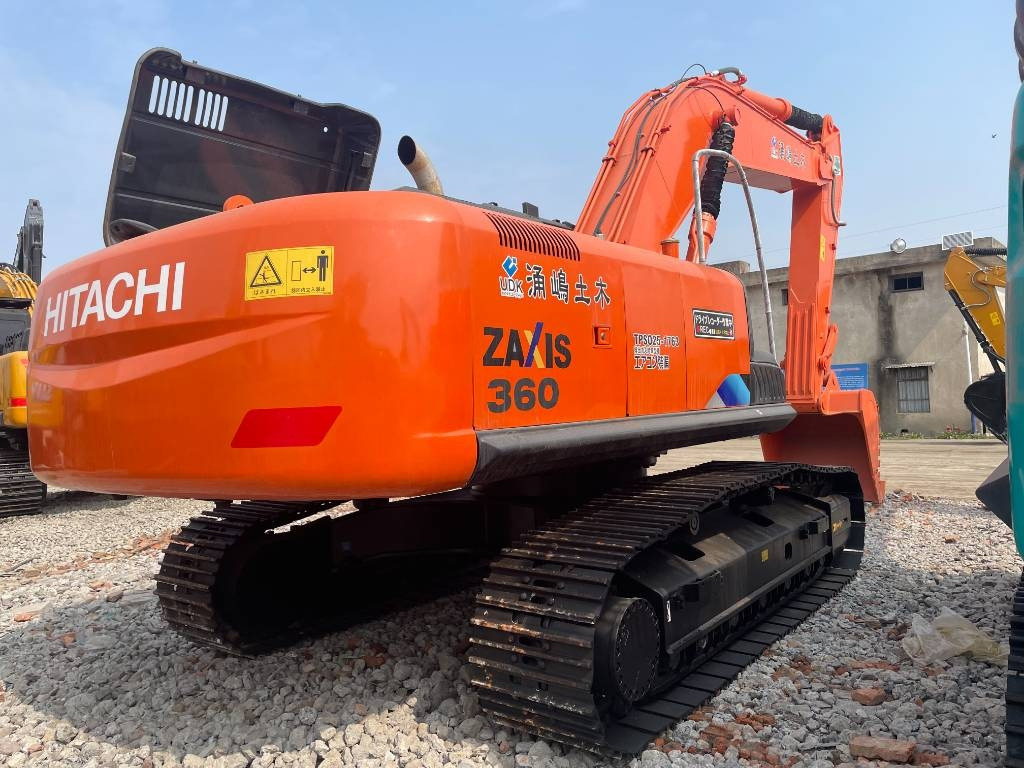 Hitachi ZX 360 - Kāpurķēžu ekskavators: foto 1 Hitachi ZX 360 - Kāpurķēžu ekskavators: foto 1