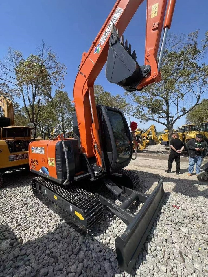 Hitachi ZX 60  - Mini-ekskavators: foto 2 Hitachi ZX 60  - Mini-ekskavators: foto 2