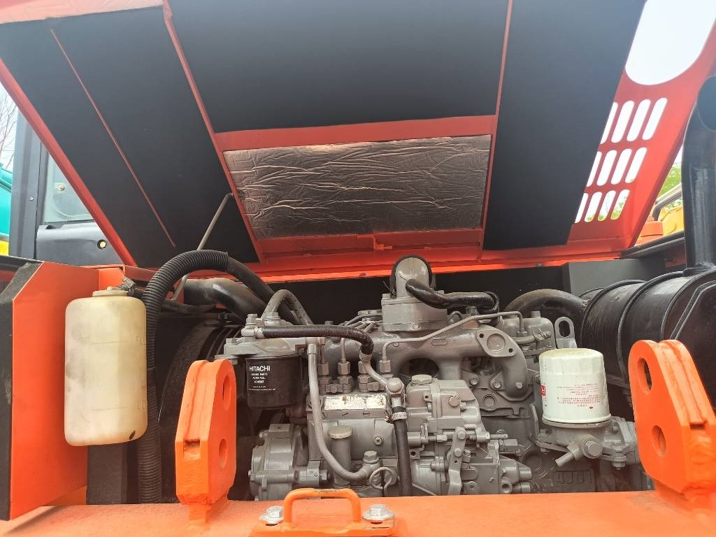 Hitachi ZX 70  līzingu Hitachi ZX 70: foto 7