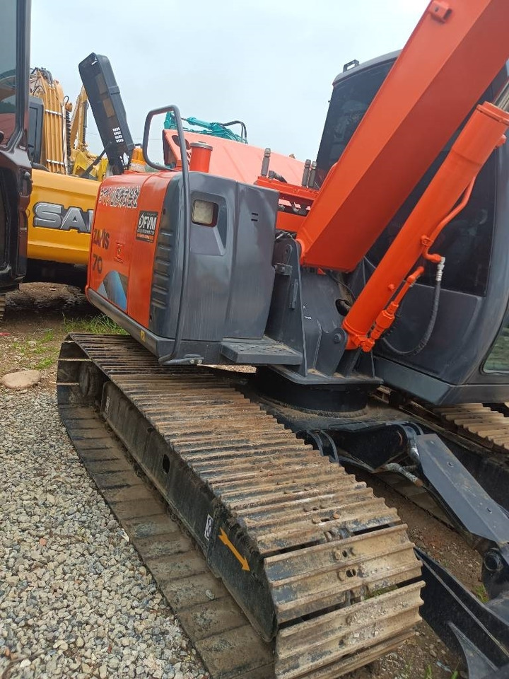 Hitachi ZX 70 - Kāpurķēžu ekskavators: foto 2 Hitachi ZX 70 - Kāpurķēžu ekskavators: foto 2