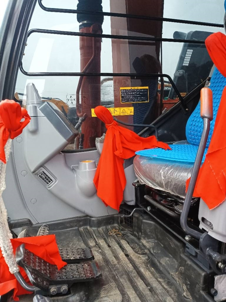 Hitachi ZX70 - Kāpurķēžu ekskavators: foto 4 Hitachi ZX70 - Kāpurķēžu ekskavators: foto 4