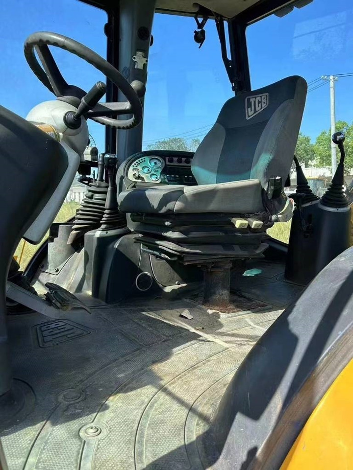JCB 3 CX - Ekskavators-iekrāvējs: foto 4 JCB 3 CX - Ekskavators-iekrāvējs: foto 4