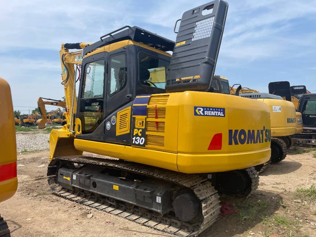 Komatsu PC 130 - Kāpurķēžu ekskavators: foto 1 Komatsu PC 130 - Kāpurķēžu ekskavators: foto 1
