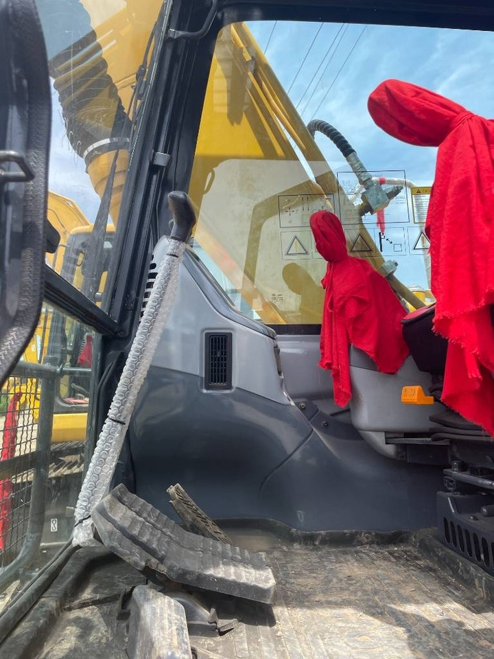 Komatsu PC 130 - Kāpurķēžu ekskavators: foto 4 Komatsu PC 130 - Kāpurķēžu ekskavators: foto 4