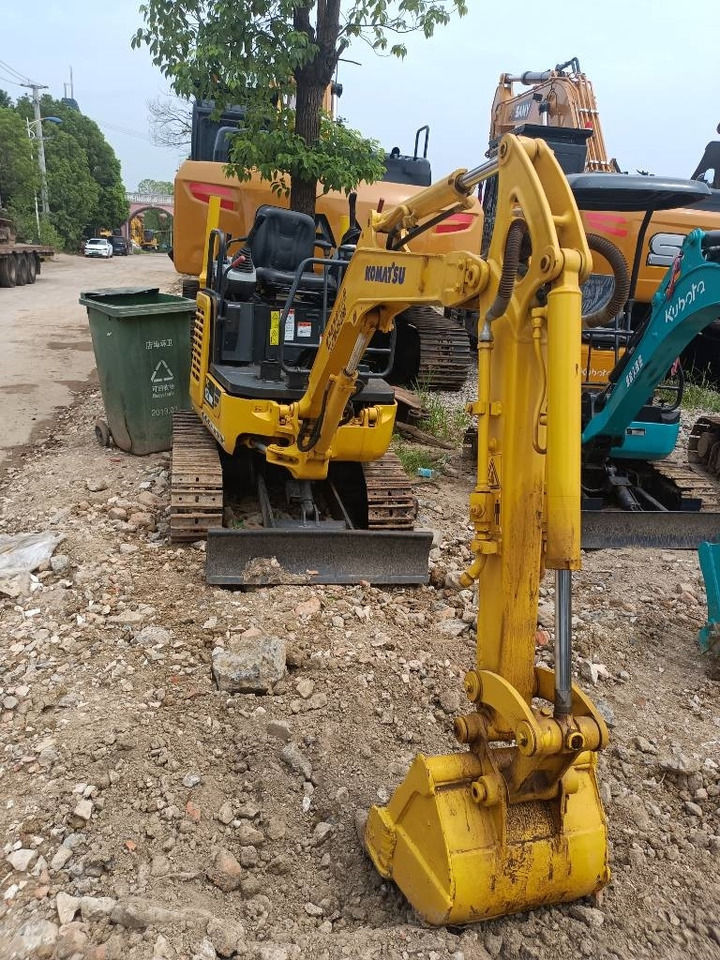 Komatsu PC 18 - Kāpurķēžu ekskavators: foto 3 Komatsu PC 18 - Kāpurķēžu ekskavators: foto 3