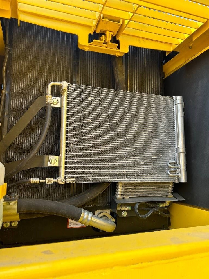 Komatsu PC 240 - Kāpurķēžu ekskavators: foto 2 Komatsu PC 240 - Kāpurķēžu ekskavators: foto 2