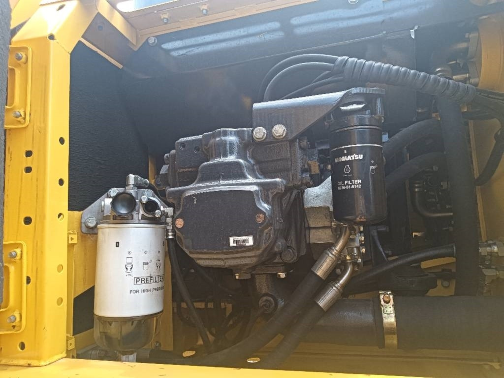 Komatsu PC 240 - Kāpurķēžu ekskavators: foto 2 Komatsu PC 240 - Kāpurķēžu ekskavators: foto 2