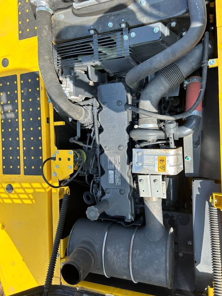 Komatsu PC 240  - Kāpurķēžu ekskavators: foto 4 Komatsu PC 240  - Kāpurķēžu ekskavators: foto 4