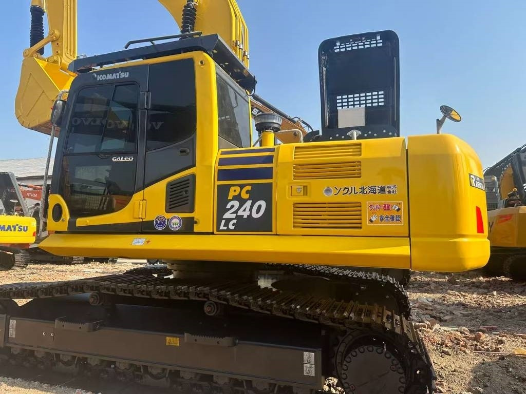 Komatsu PC 240 - Kāpurķēžu ekskavators: foto 5 Komatsu PC 240 - Kāpurķēžu ekskavators: foto 5
