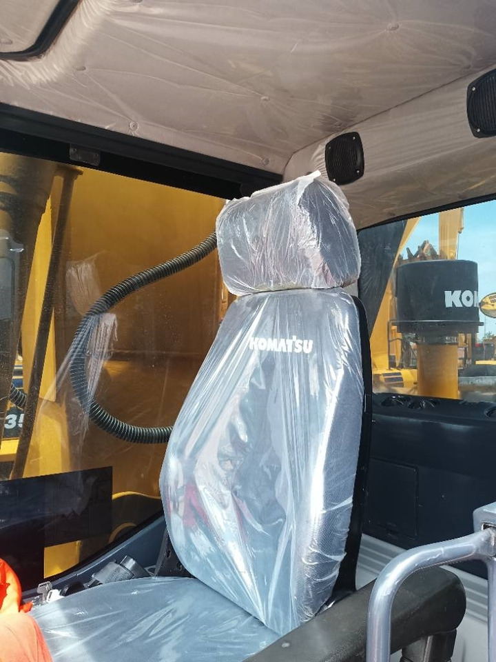 Komatsu PC 240 - Kāpurķēžu ekskavators: foto 5 Komatsu PC 240 - Kāpurķēžu ekskavators: foto 5