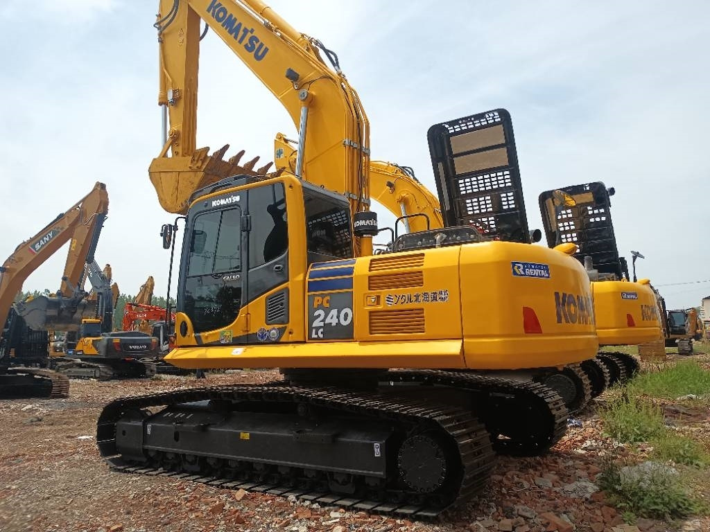 Komatsu PC 240 LC-8 - Kāpurķēžu ekskavators: foto 5 Komatsu PC 240 LC-8 - Kāpurķēžu ekskavators: foto 5
