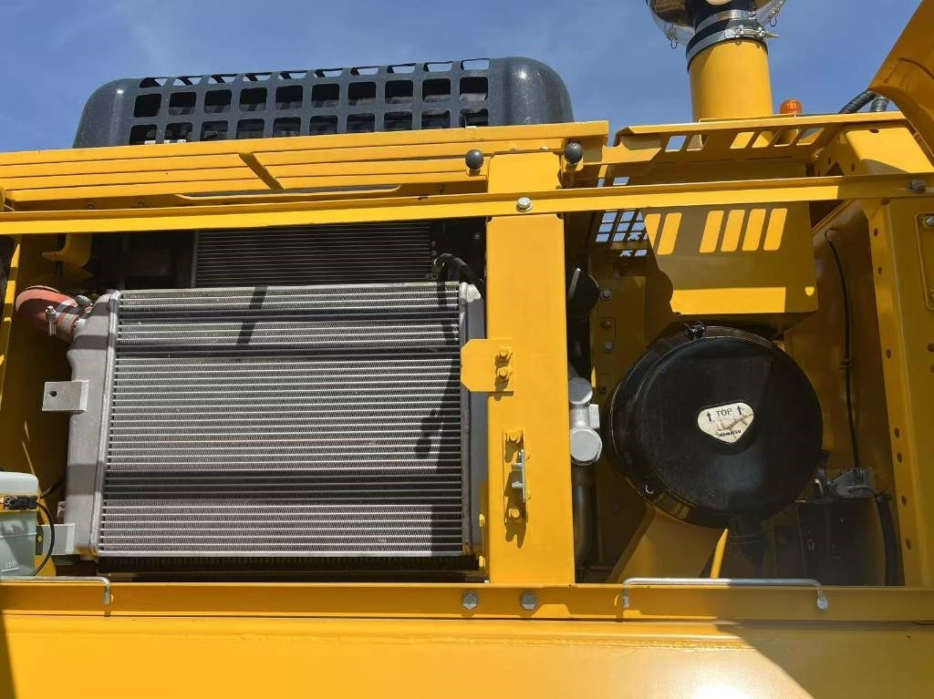 Komatsu PC 300 - Kāpurķēžu ekskavators: foto 2 Komatsu PC 300 - Kāpurķēžu ekskavators: foto 2
