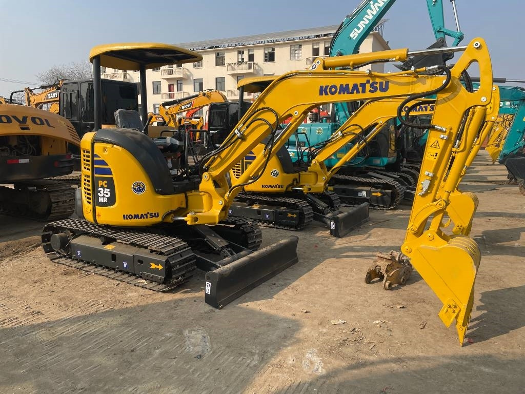 Komatsu PC 35 - Mini-ekskavators: foto 5 Komatsu PC 35 - Mini-ekskavators: foto 5