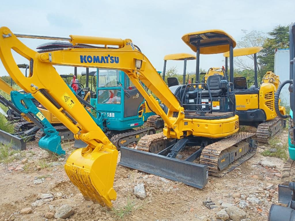 Komatsu PC 35 - Kāpurķēžu ekskavators: foto 1 Komatsu PC 35 - Kāpurķēžu ekskavators: foto 1