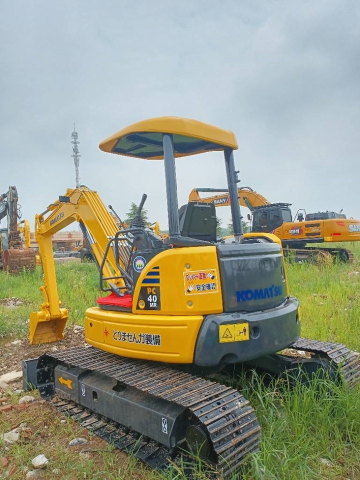 Komatsu PC 40 - Kāpurķēžu ekskavators: foto 1 Komatsu PC 40 - Kāpurķēžu ekskavators: foto 1